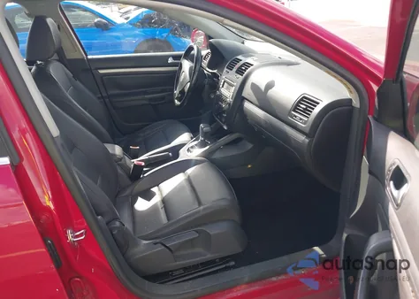 2008 Volkswagen Jetta Se/Sel z USA, uszkodzony, nr VIN 3VWRZ71K38M082799